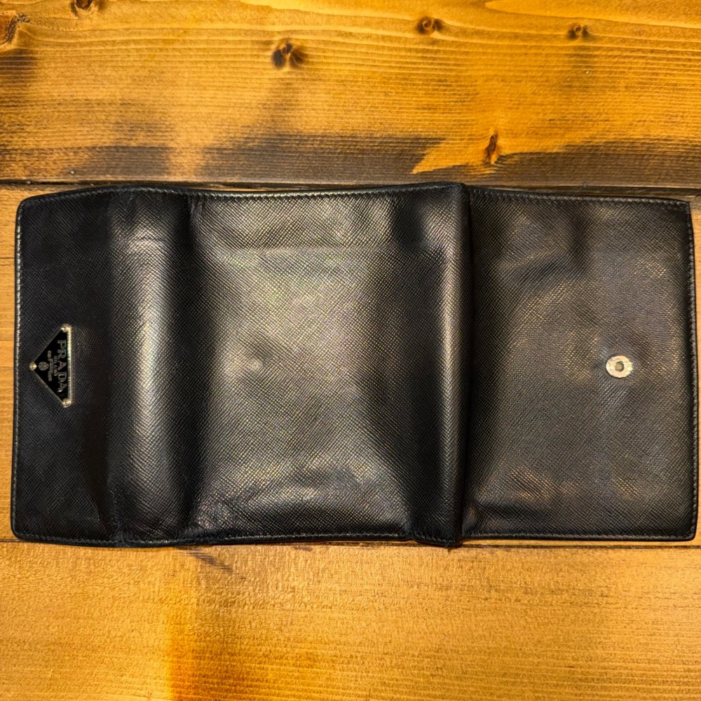 Prada Vintage Black Saffiano Leather Tri-Fold Wallet Triangle Logo Project Piece - Picture 2 of 16
